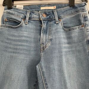 Levi's Women's Light Blue Skinny Jeans